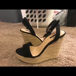 Gently worn forever 21 wedges!!
